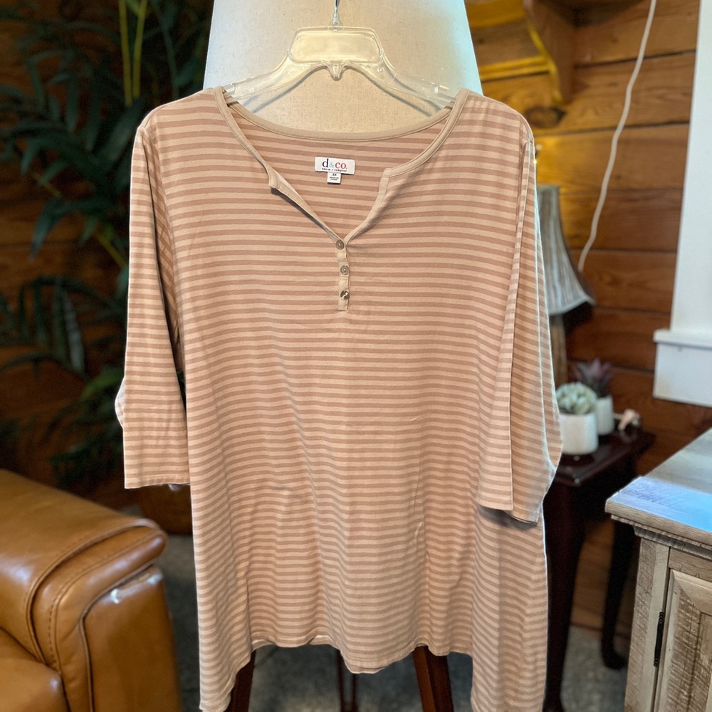 Denim&Co 3x(58”B x 30/33”L)Women’s 3/4 Sl.TunicTop in Beige Stripes..